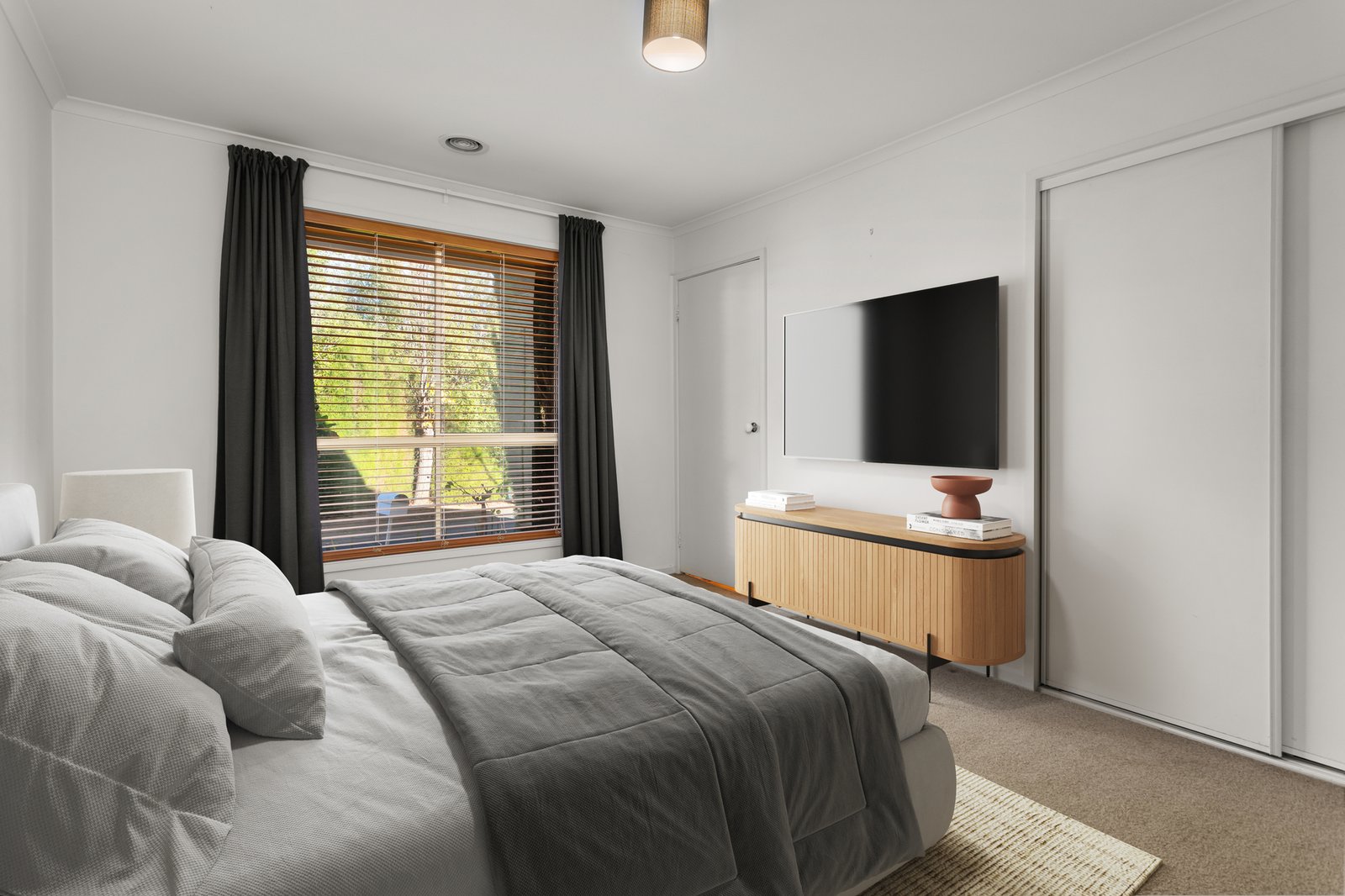 Gallery: 21 Gateway Close