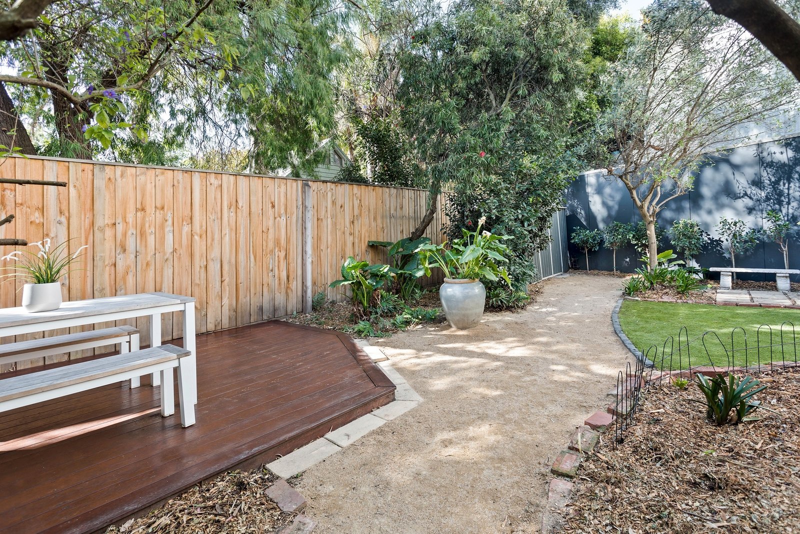 Real Estate and Property in 21 Gordon Street, Elsternwick, VIC