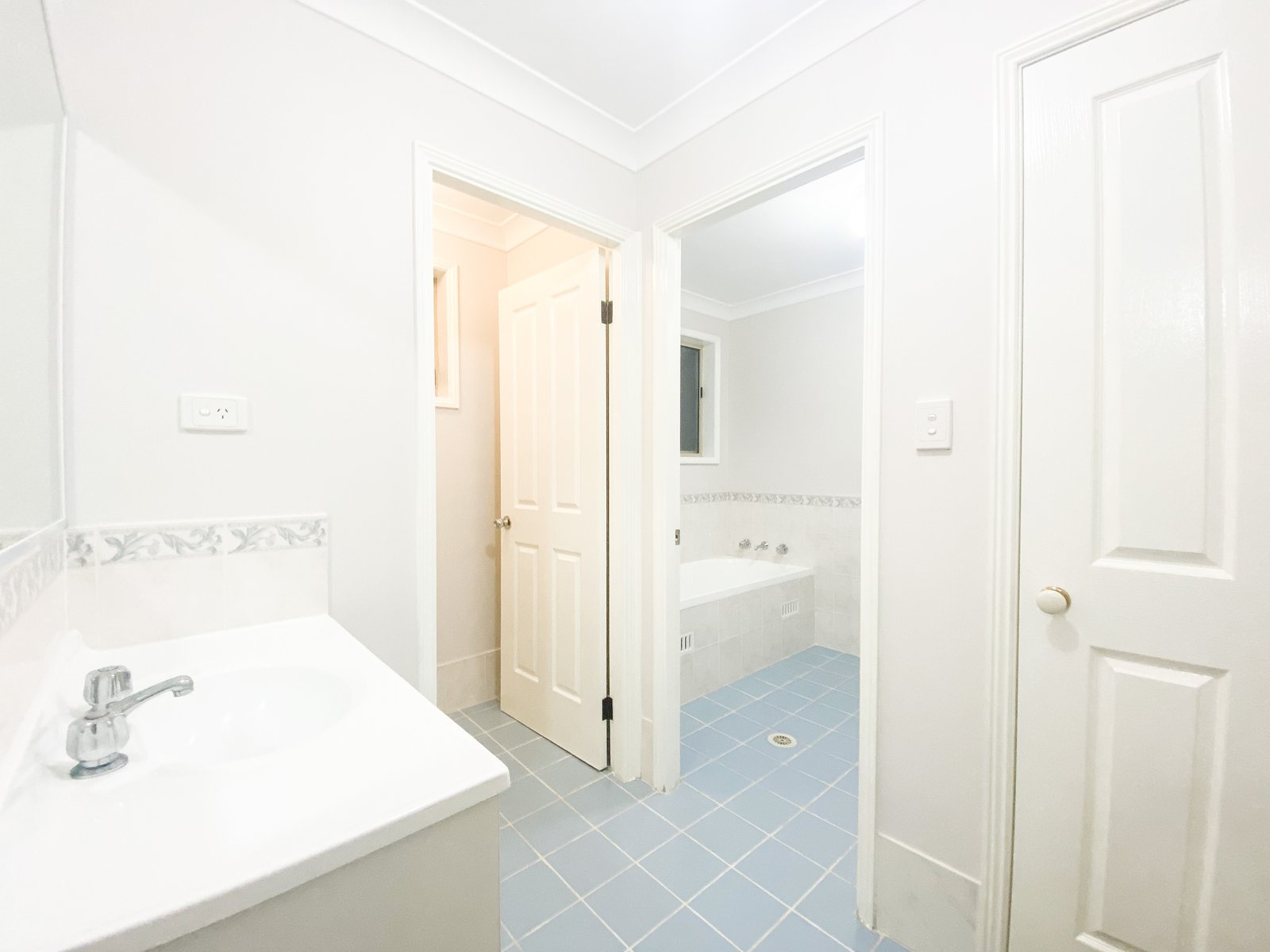 21 Gould Drive LEMON TREE PASSAGE 12