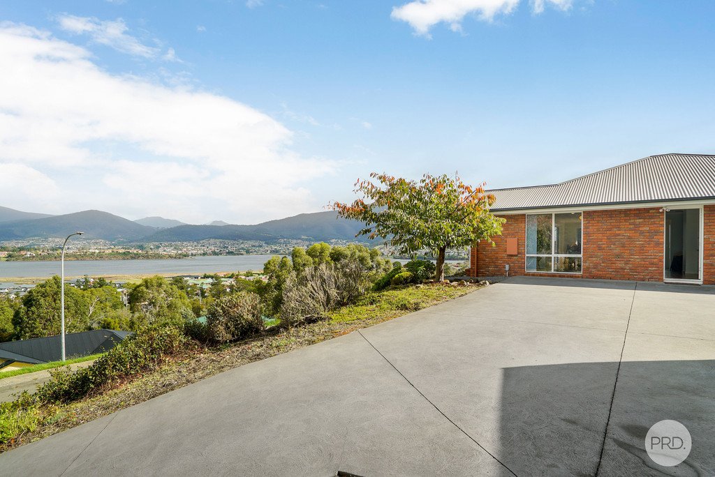 21 Grevillea Avenue OLD BEACH 17