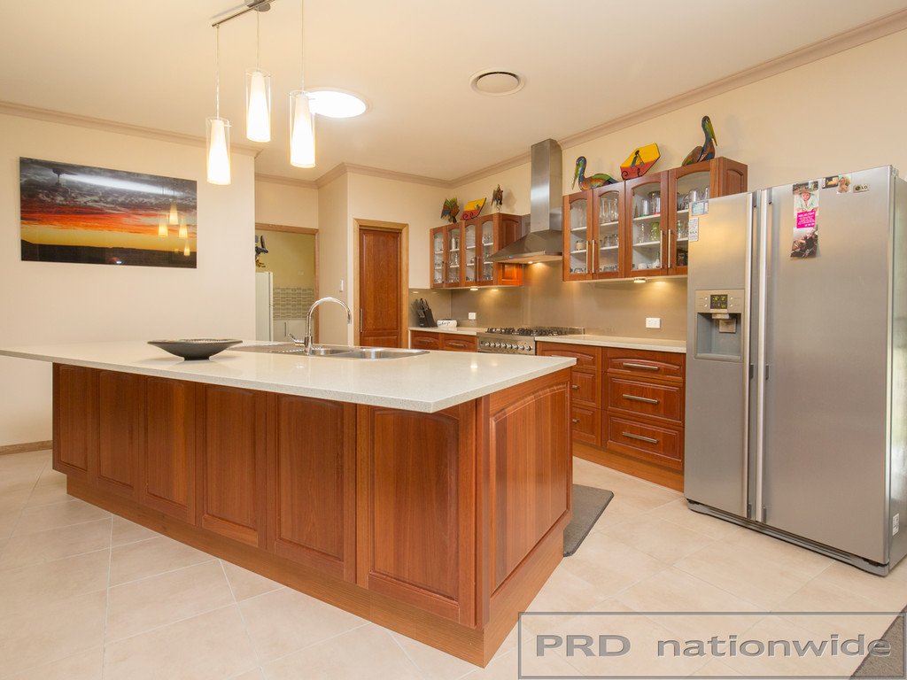 21 Grey Gum Dr  WESTON 2