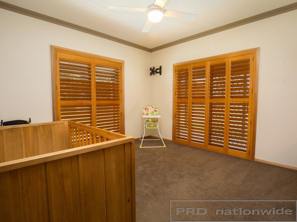 21 Grey Gum Dr  WESTON 10