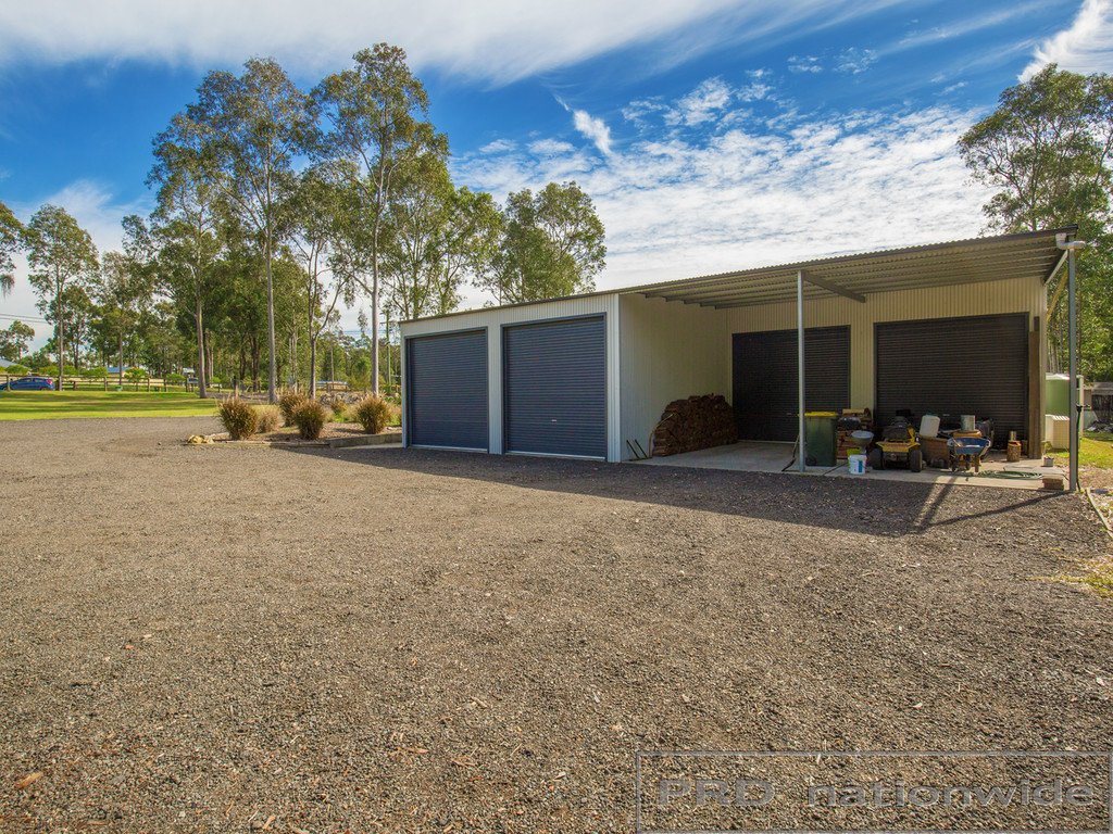 21 Grey Gum Dr  WESTON 12