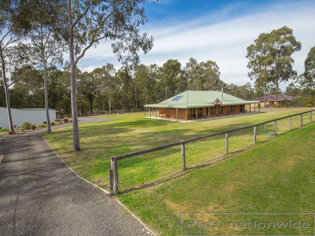 21 Grey Gum Dr  WESTON 21