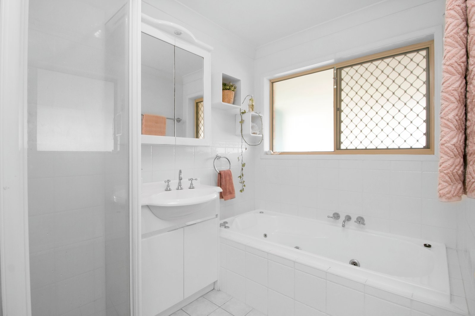 2/1 Guilfoyle Place CUDGEN 12