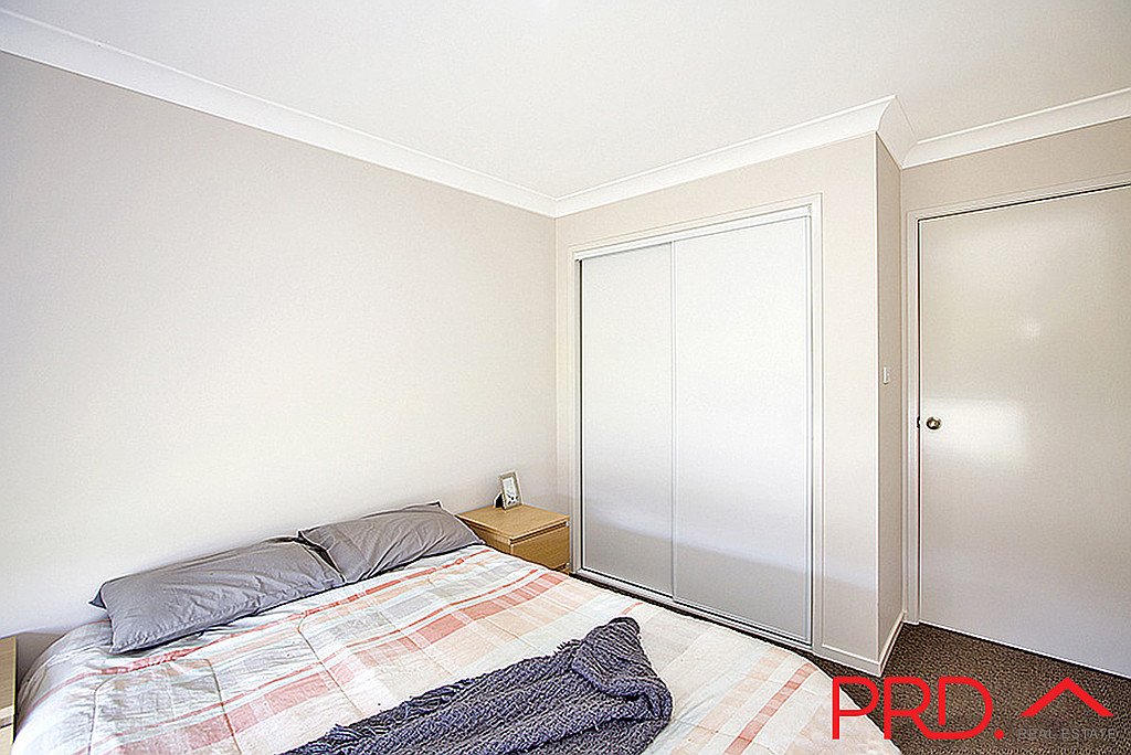 21 Gungurru Close TAMWORTH 12