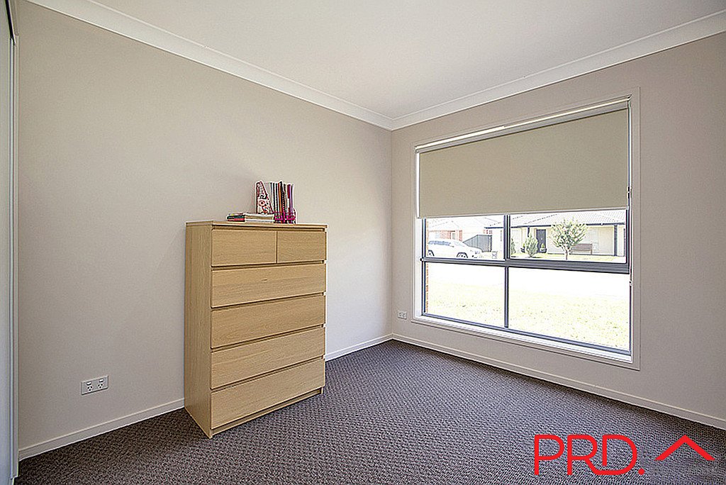 21 Gungurru Close TAMWORTH 13