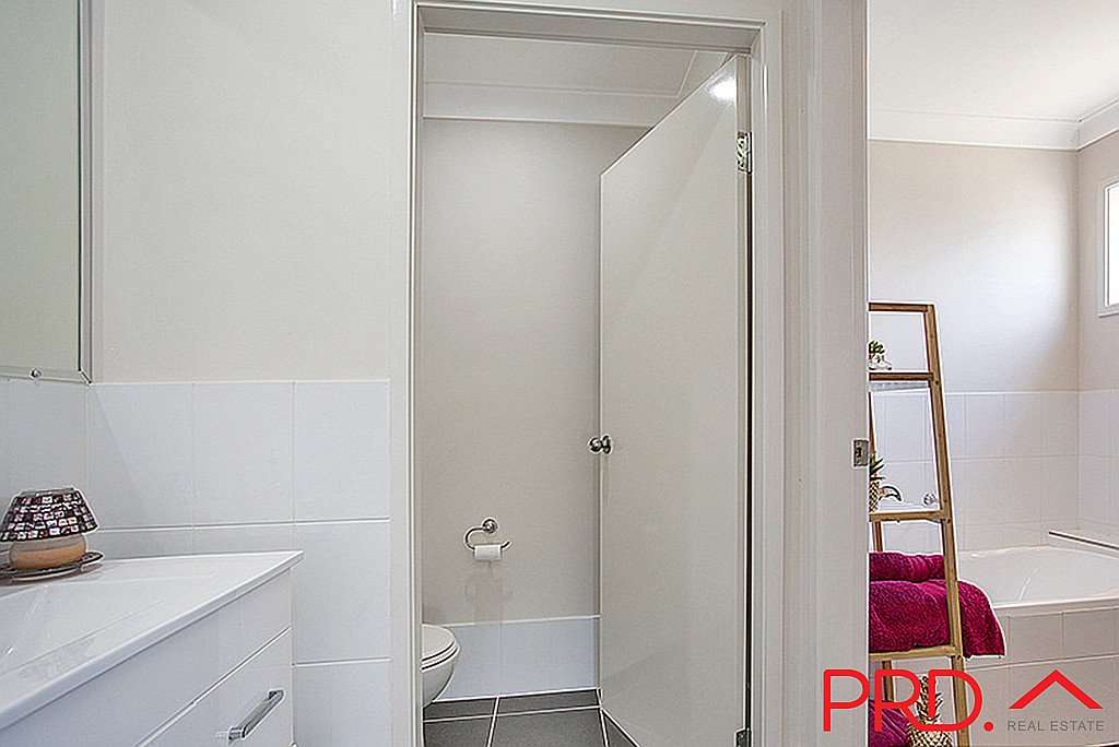 21 Gungurru Close TAMWORTH 14