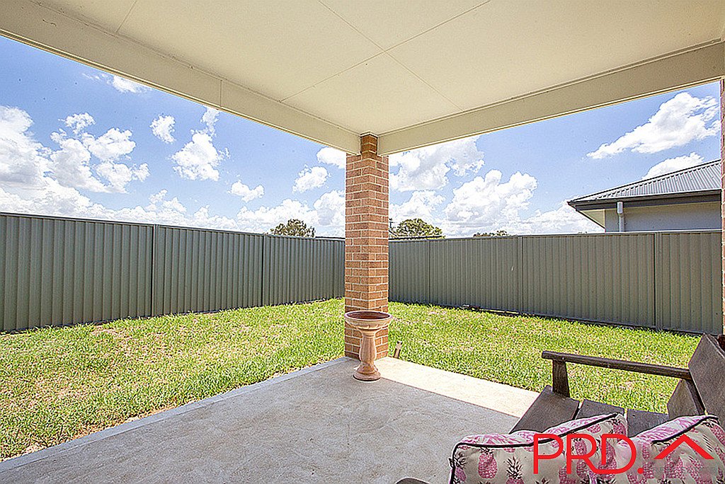 21 Gungurru Close TAMWORTH 17