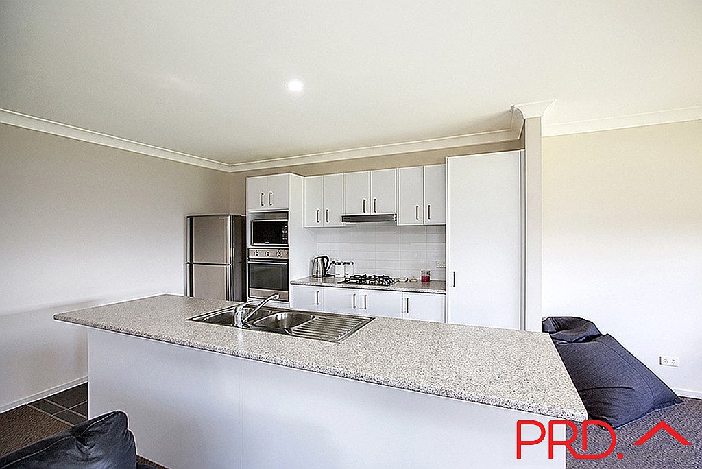 21 Gungurru Close TAMWORTH 4