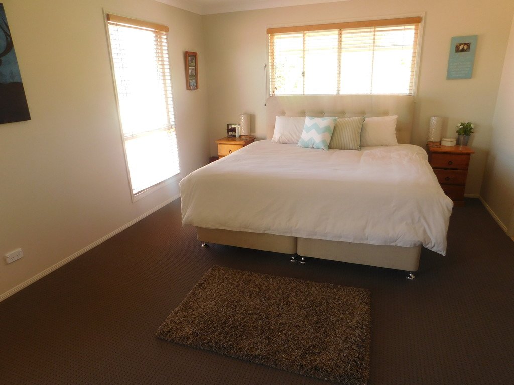 2/1 Gymea Crescent VARSITY LAKES 13