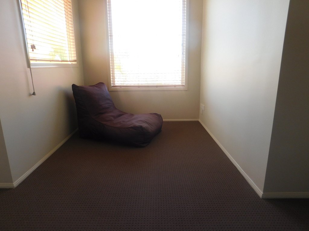 2/1 Gymea Crescent VARSITY LAKES 16
