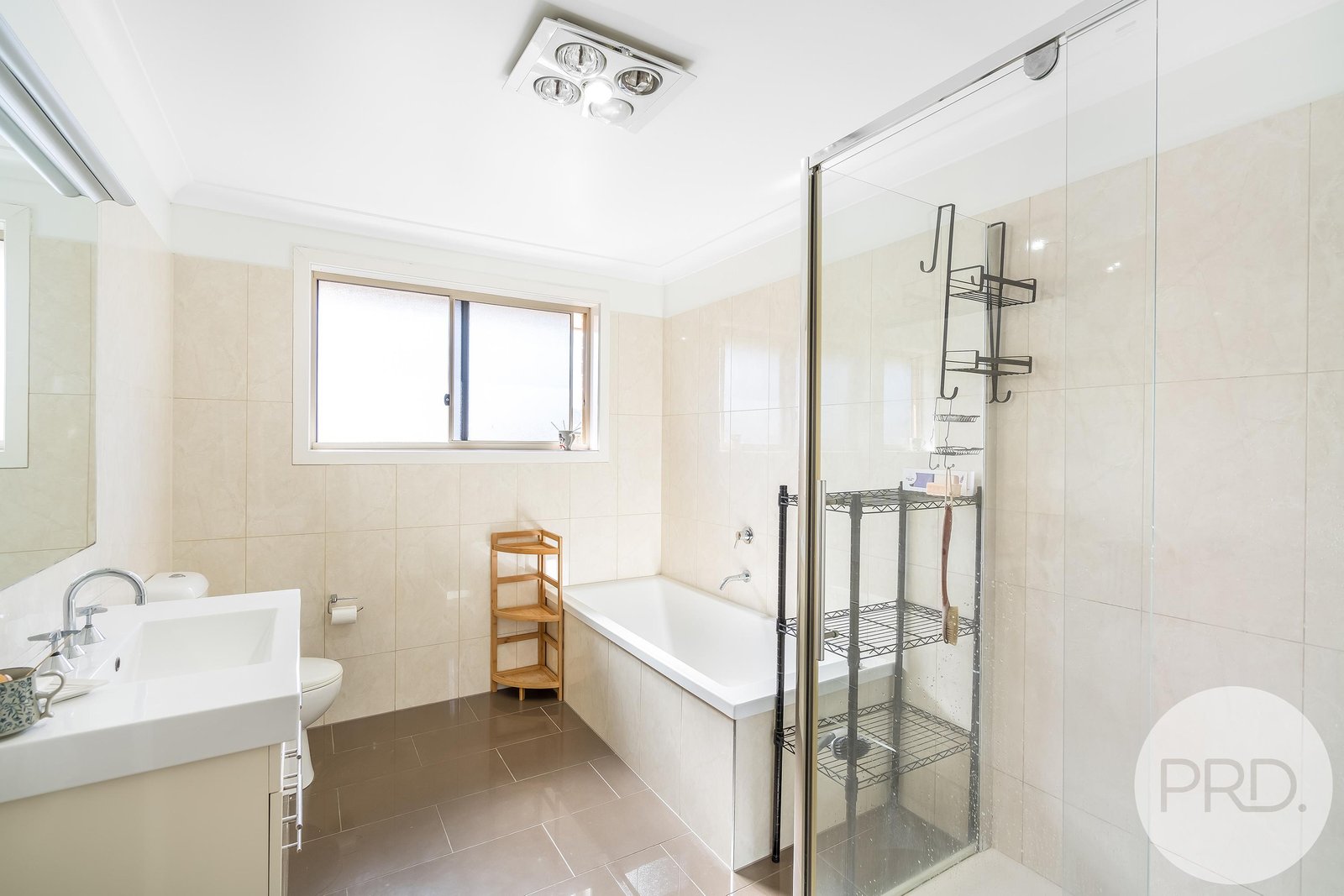 2/1 Hance Road HOWRAH 13