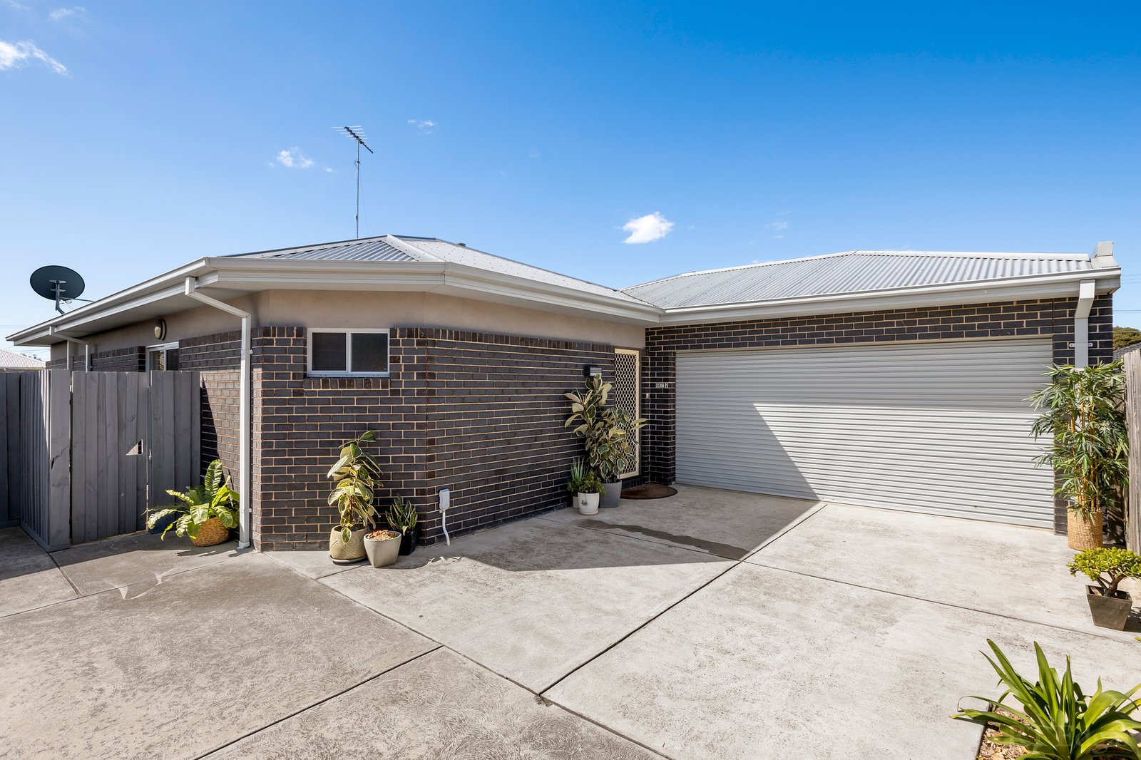Real Estate and Property in 2/1 Herbert Court, Newcomb, VIC