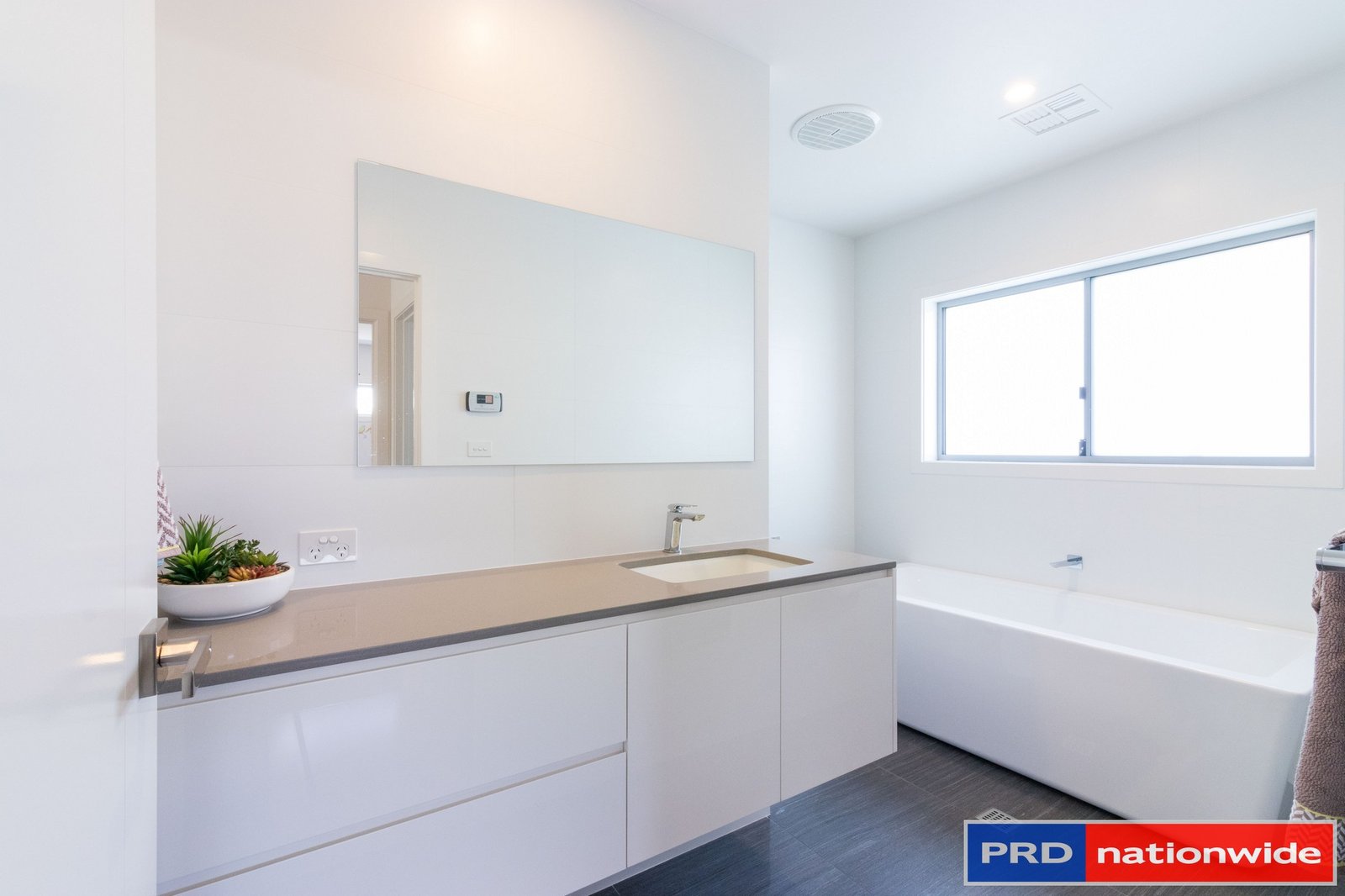 21 Hereford St  BUNGENDORE 18