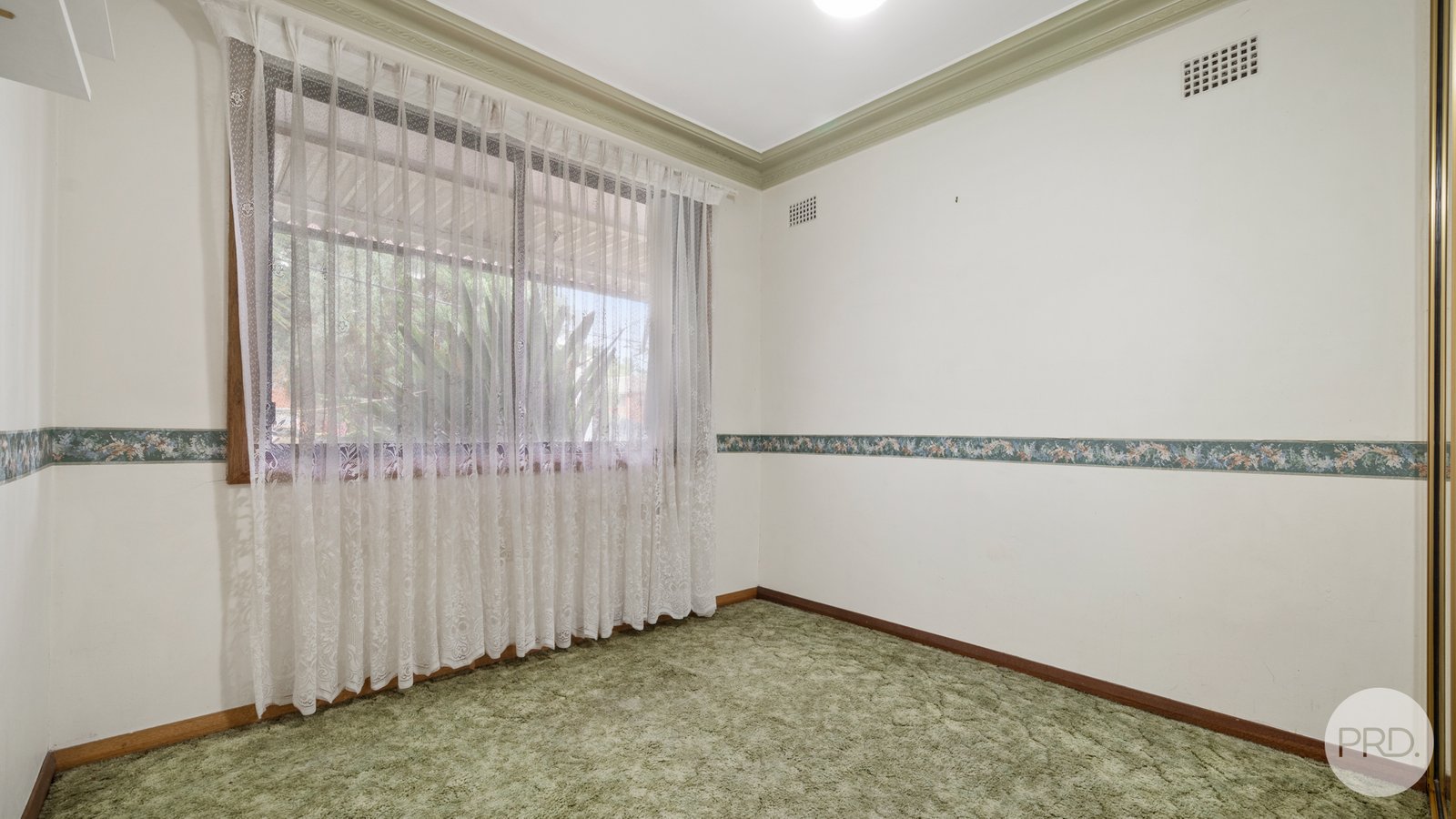 21 Hillcrest Avenue PENRITH 9