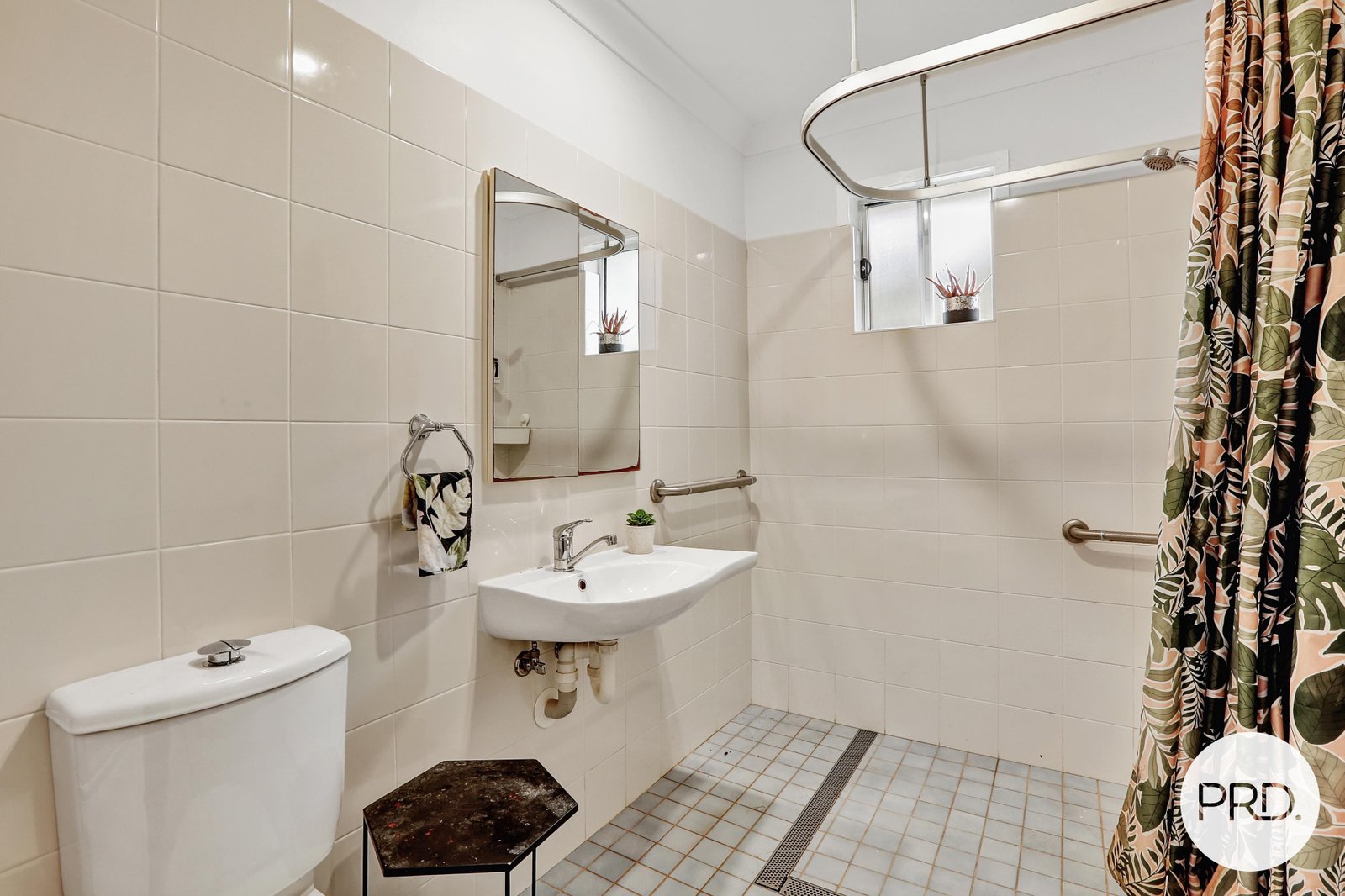 21 Hogarth Avenue MOUNT WARRIGAL 5