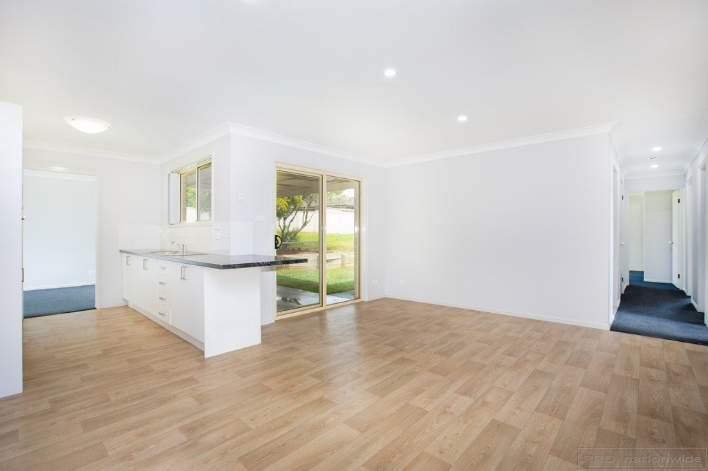 21 Holliday Close RUTHERFORD 8