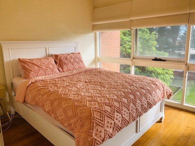 Gallery: 2/1 Holman Court