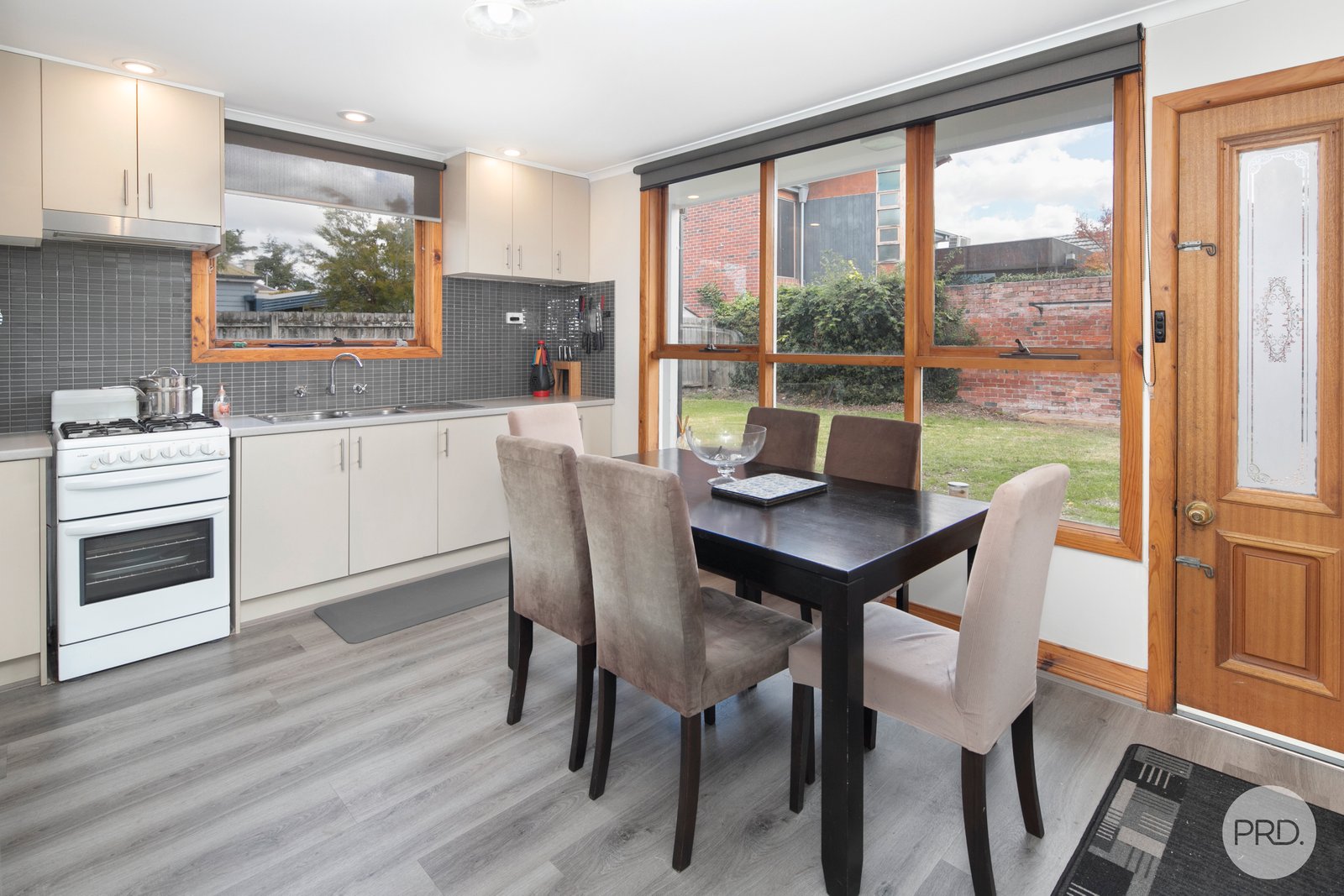 21 Hotham Street LAKE WENDOUREE 11