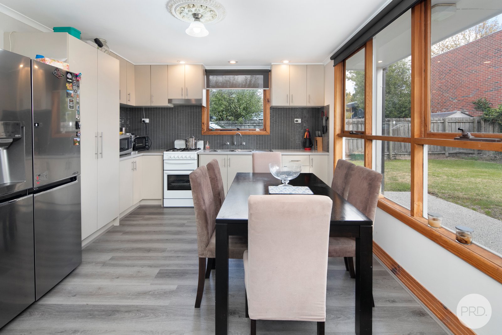 21 Hotham Street LAKE WENDOUREE 12