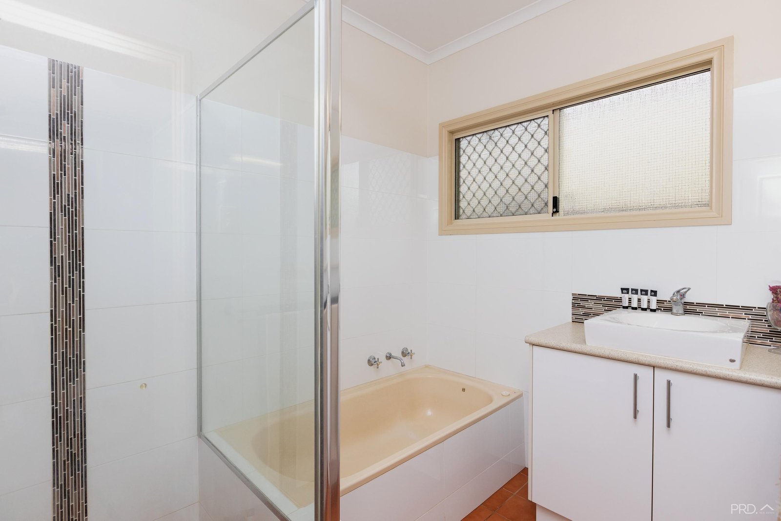 21 Howe Drive CABLE BEACH 5
