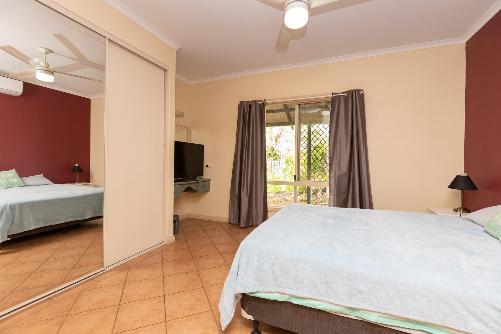 21 Howe Drive CABLE BEACH 8
