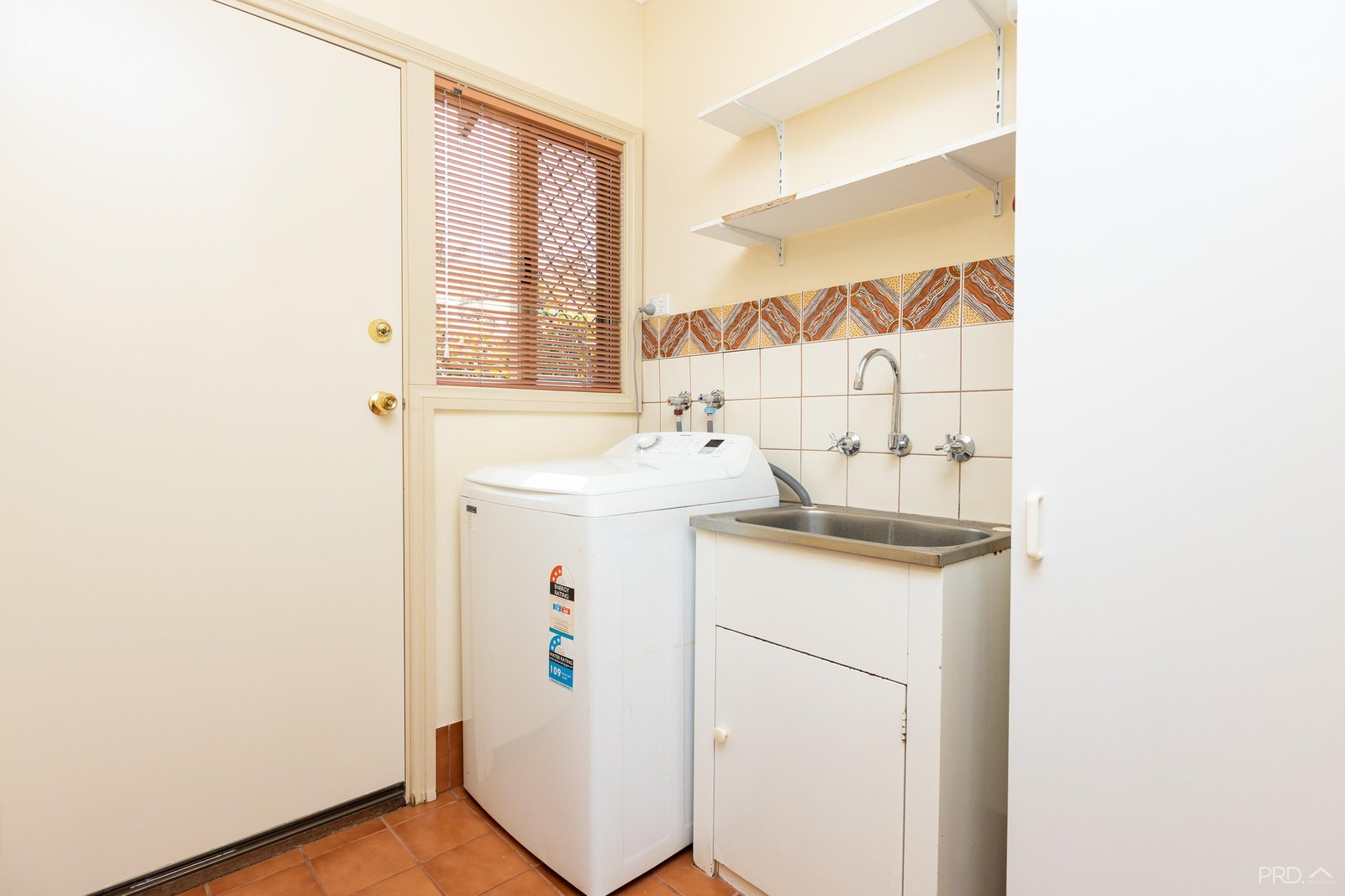 21 Howe Drive CABLE BEACH 18