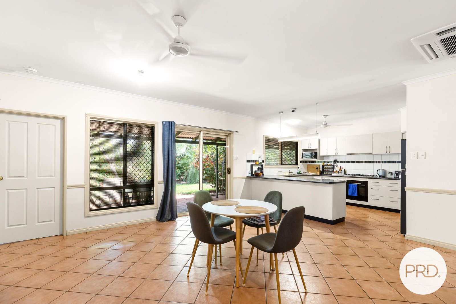 21 Howe Drive CABLE BEACH 19