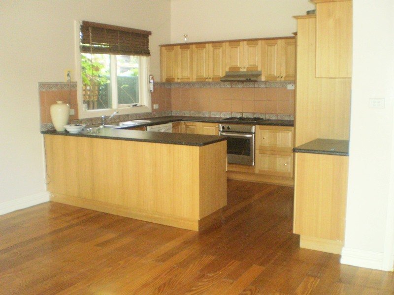 Gallery: 21 Hughes Street