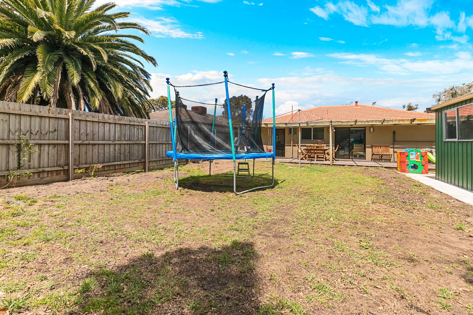 Gallery: 21 Hummerstone Road