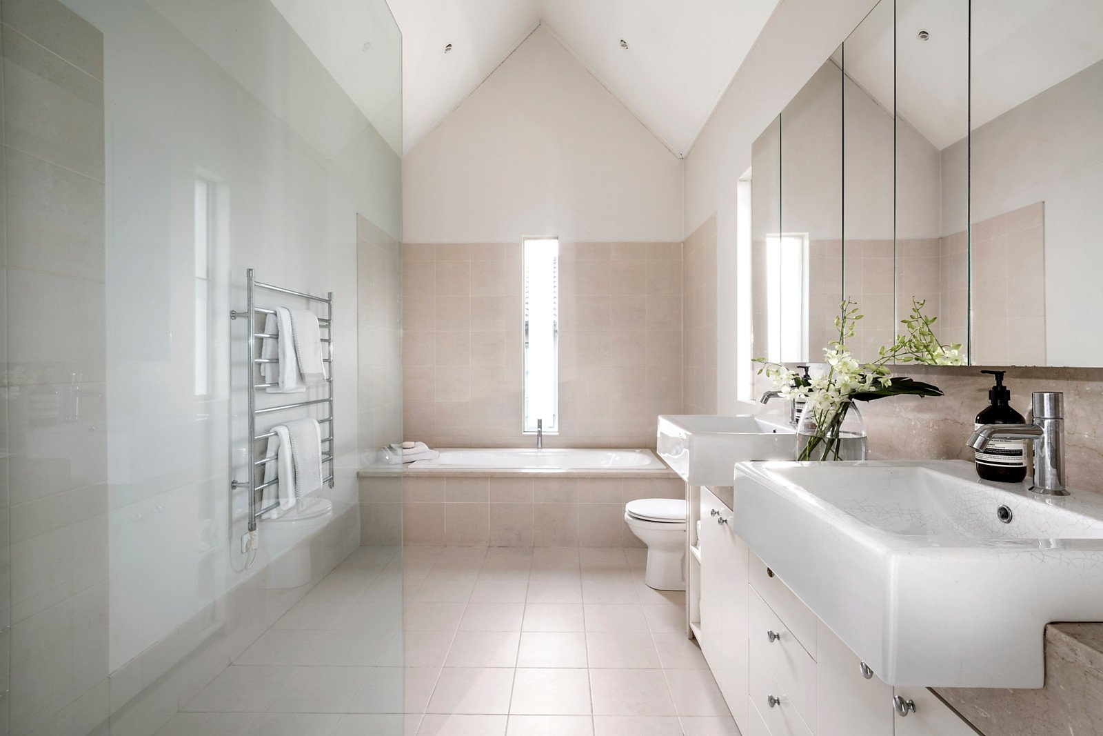 21 Huntingfield Road, Toorak, VIC