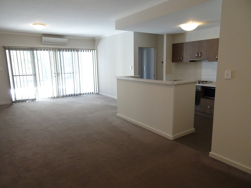 2/1 Ibera Way SUCCESS 4