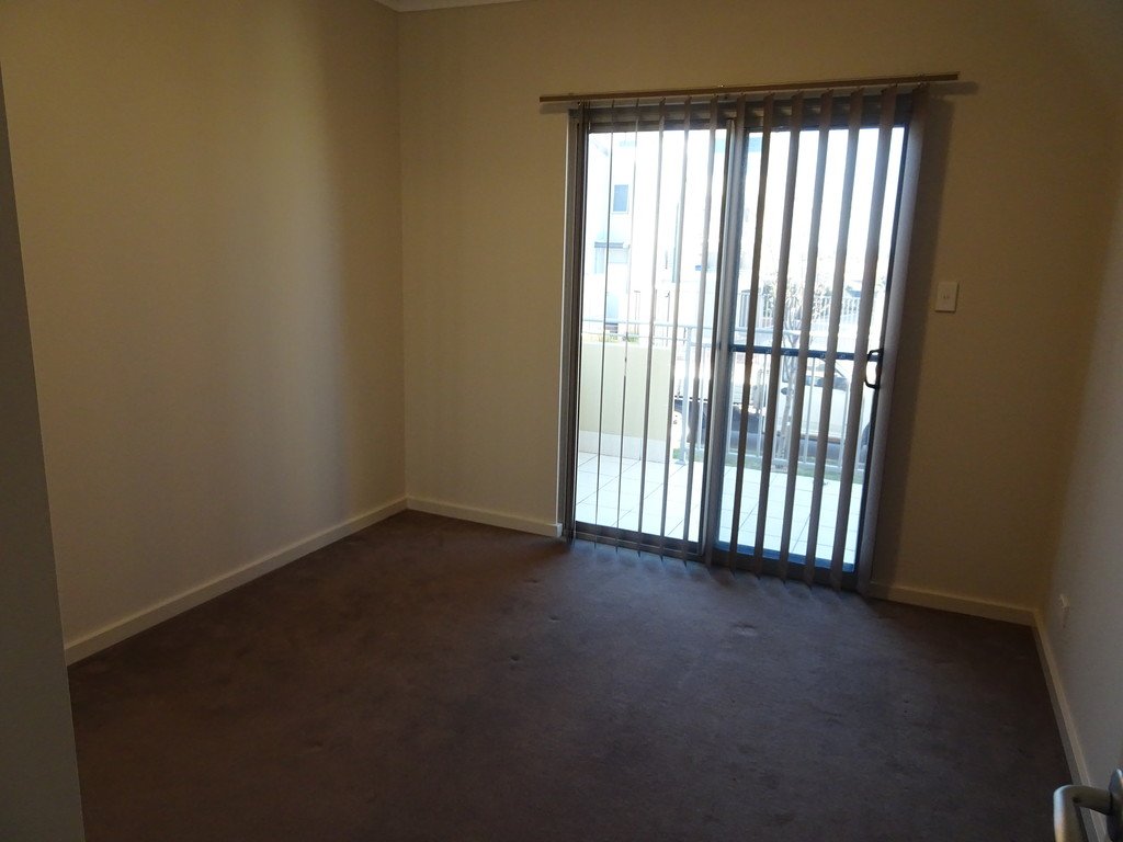 2/1 Ibera Way SUCCESS 9