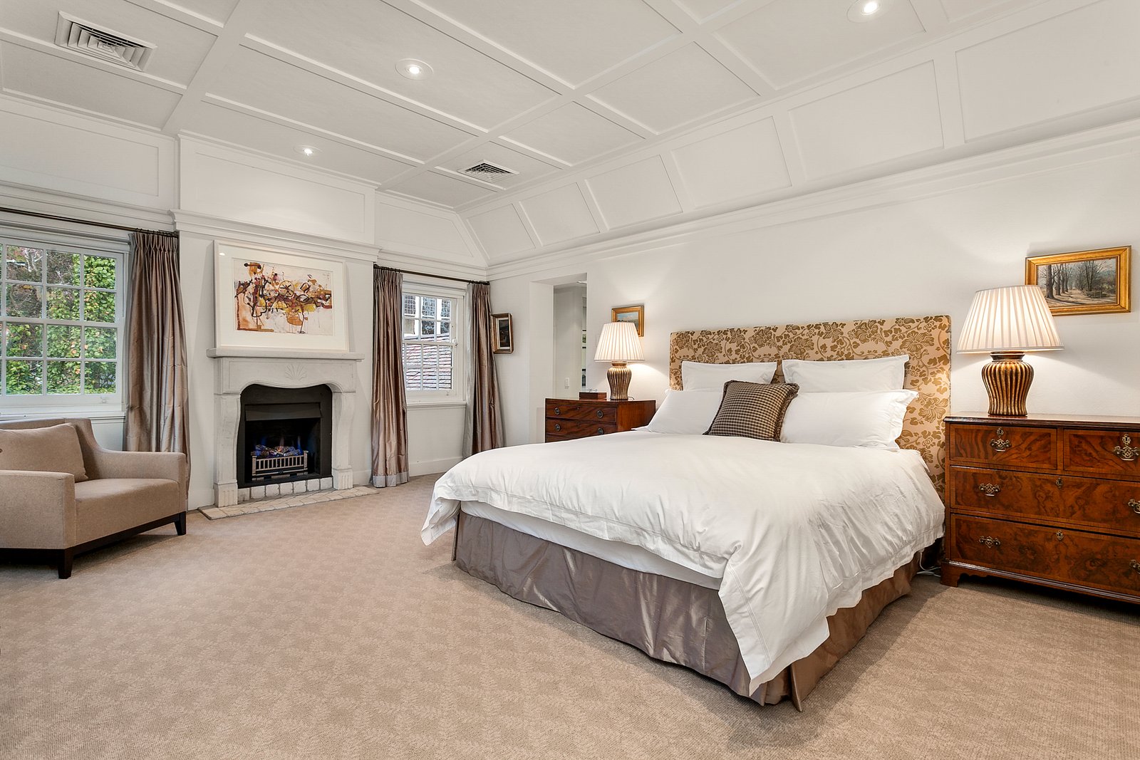 Real Estate and Property in 21 Iona Avenue, Toorak, VIC