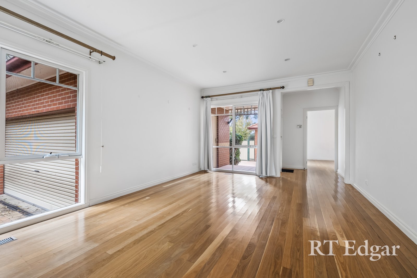 Real Estate and Property in 2/1 Irymple Avenue, Kew East, VIC