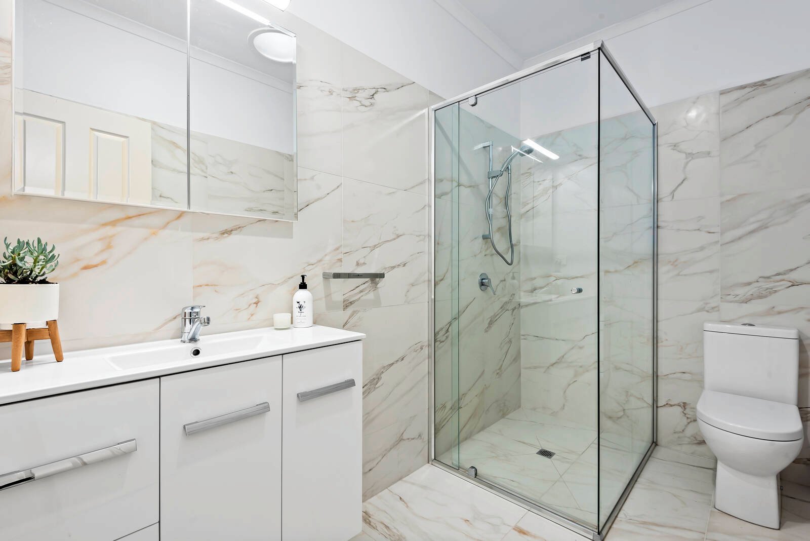 Real Estate and Property in 21 James Court, Drysdale, VIC