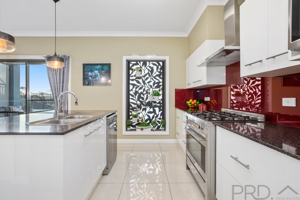 21 James Leslie Drive GILLIESTON HEIGHTS 9