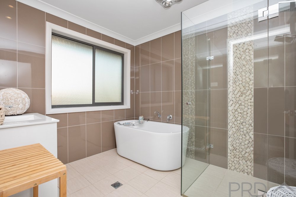 21 James Leslie Drive GILLIESTON HEIGHTS 20