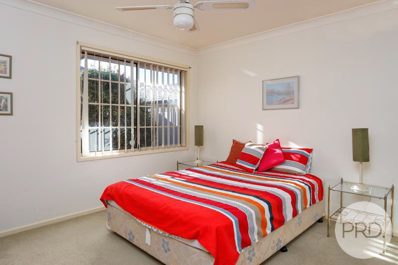 2/1 Jennifer Place WAGGA WAGGA 6