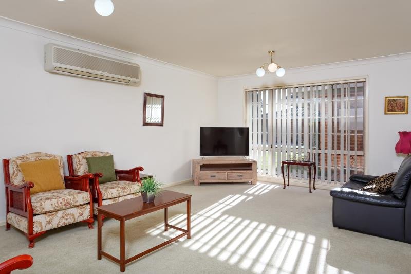 2/1 Jennifer Place WAGGA WAGGA 2