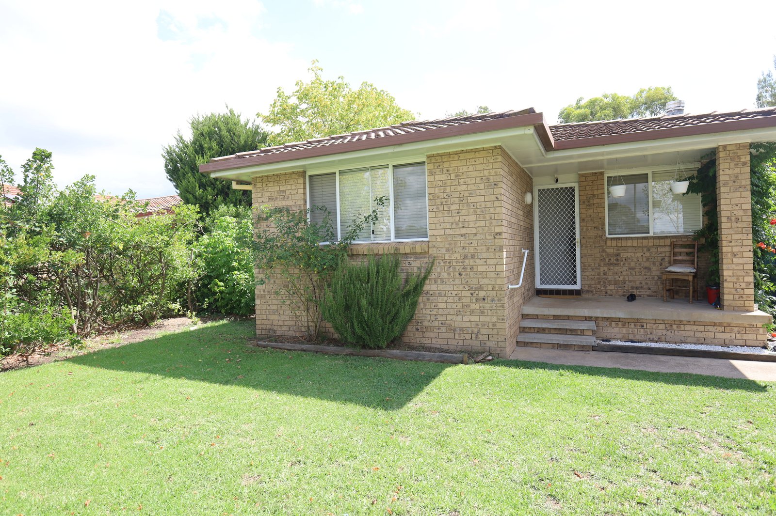 21 Jilba Street ORANGE 1