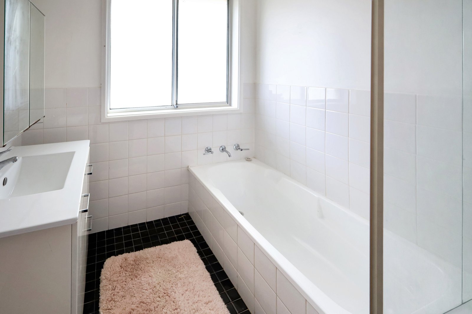 21 Jilba Street ORANGE 6