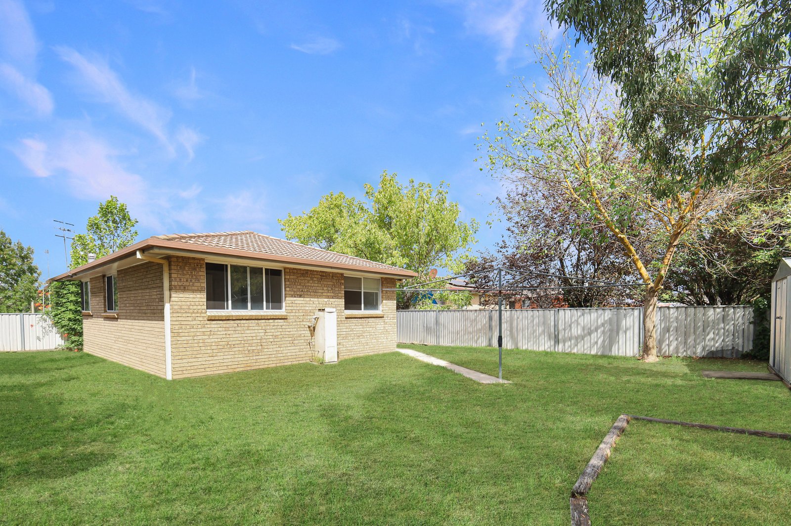 21 Jilba Street ORANGE 10