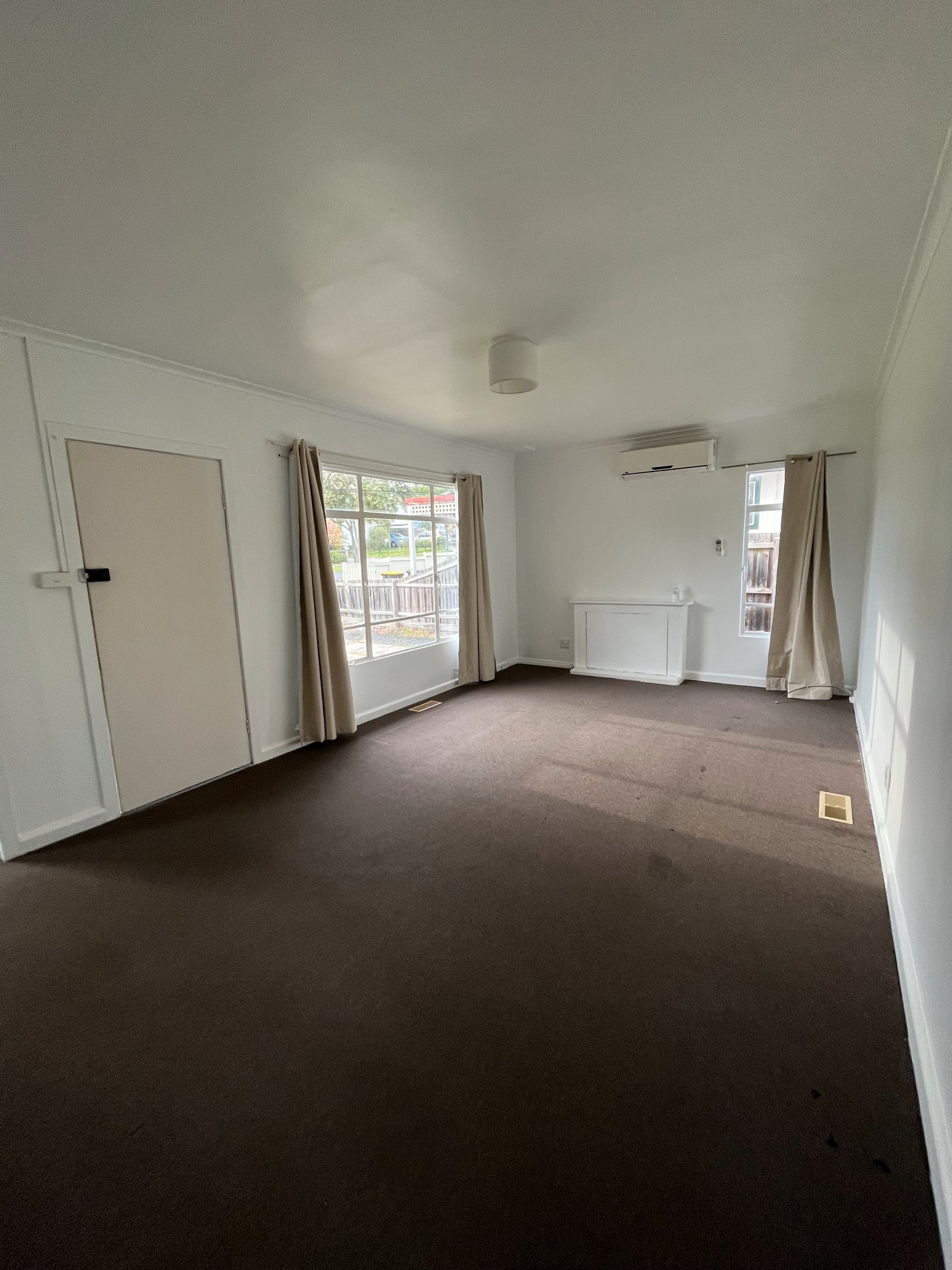 Gallery: 21 Jindabyne Avenue