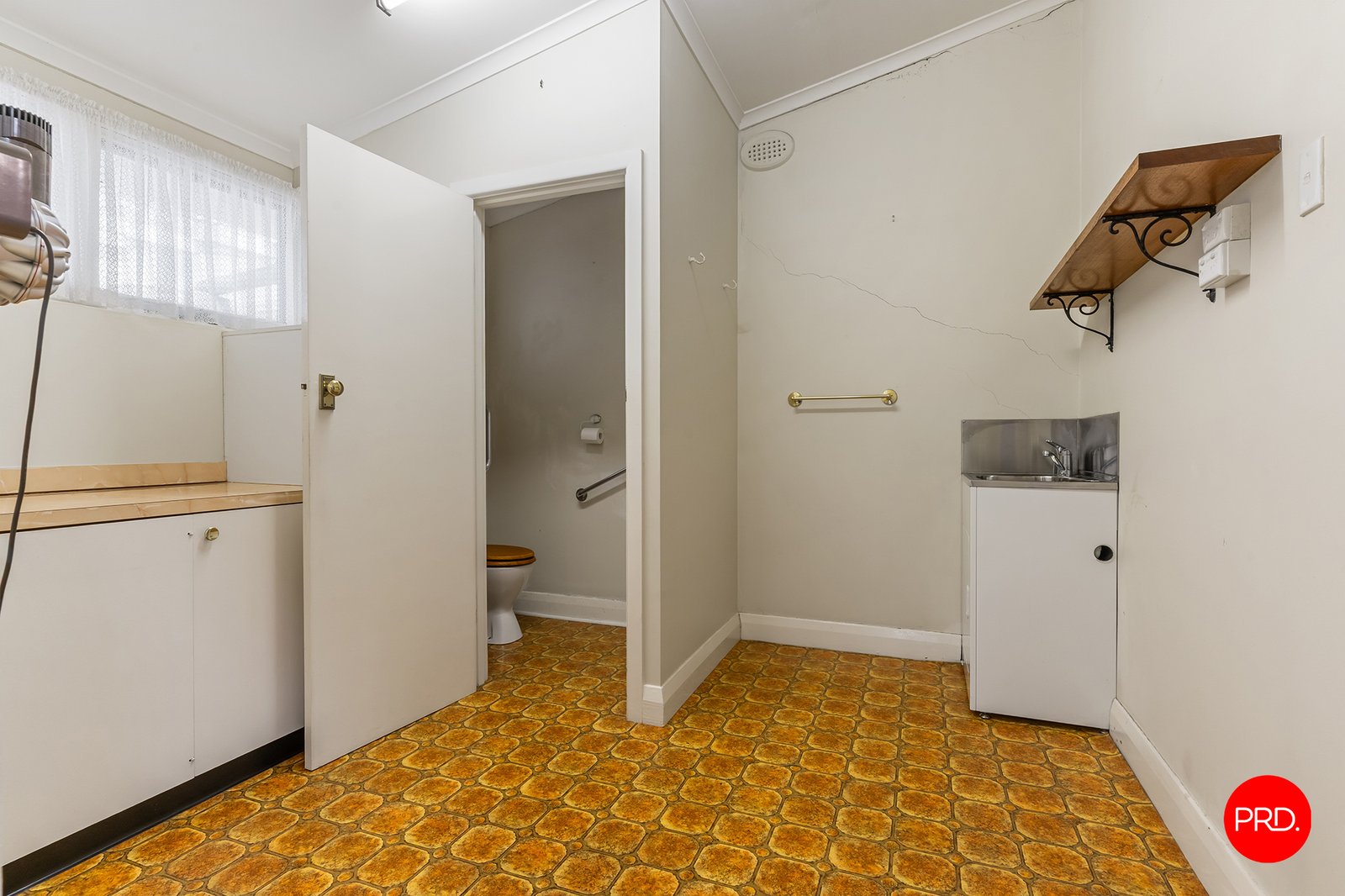 21 Johnstone Street CASTLEMAINE 14