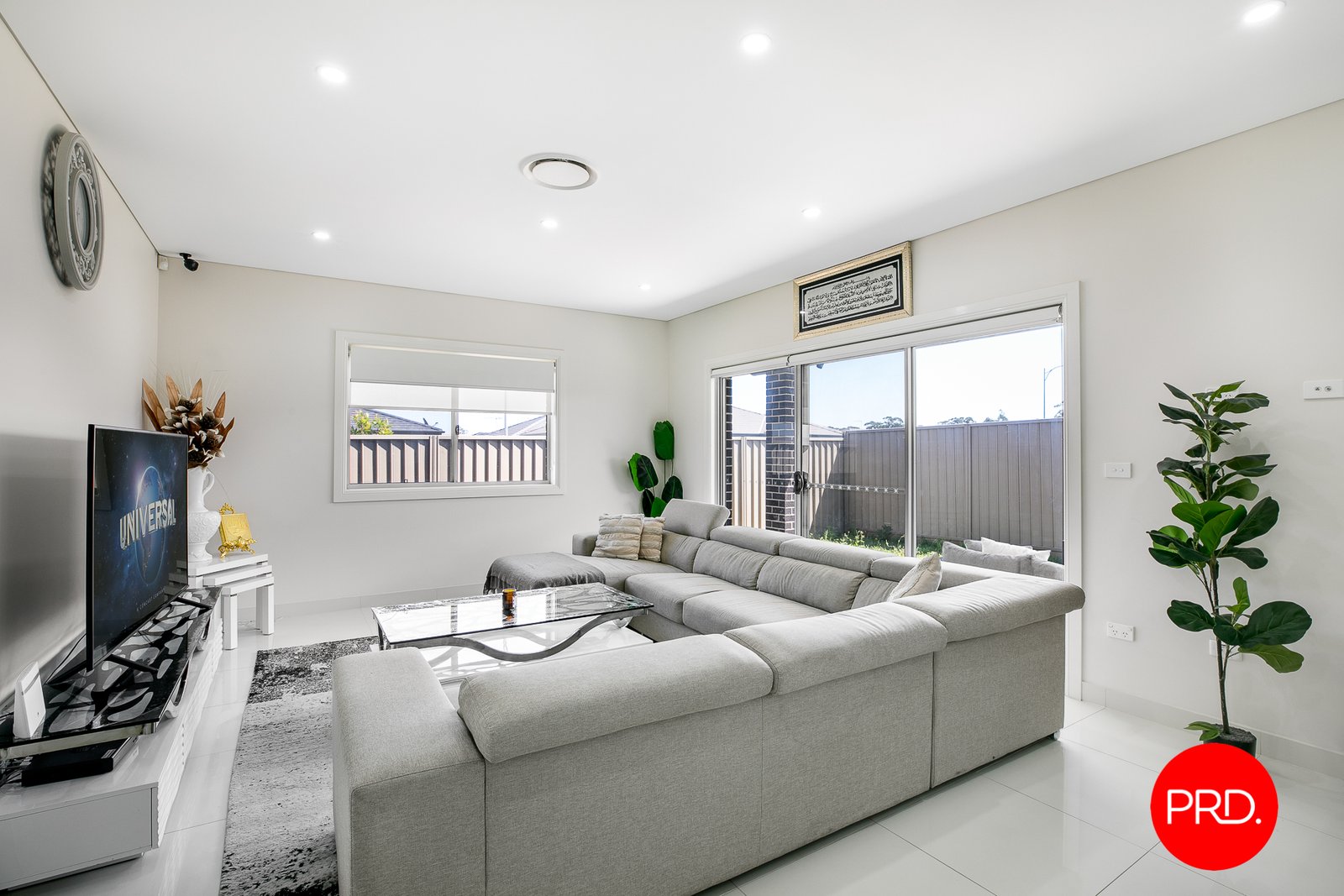 21 Kale Road SPRING FARM 9