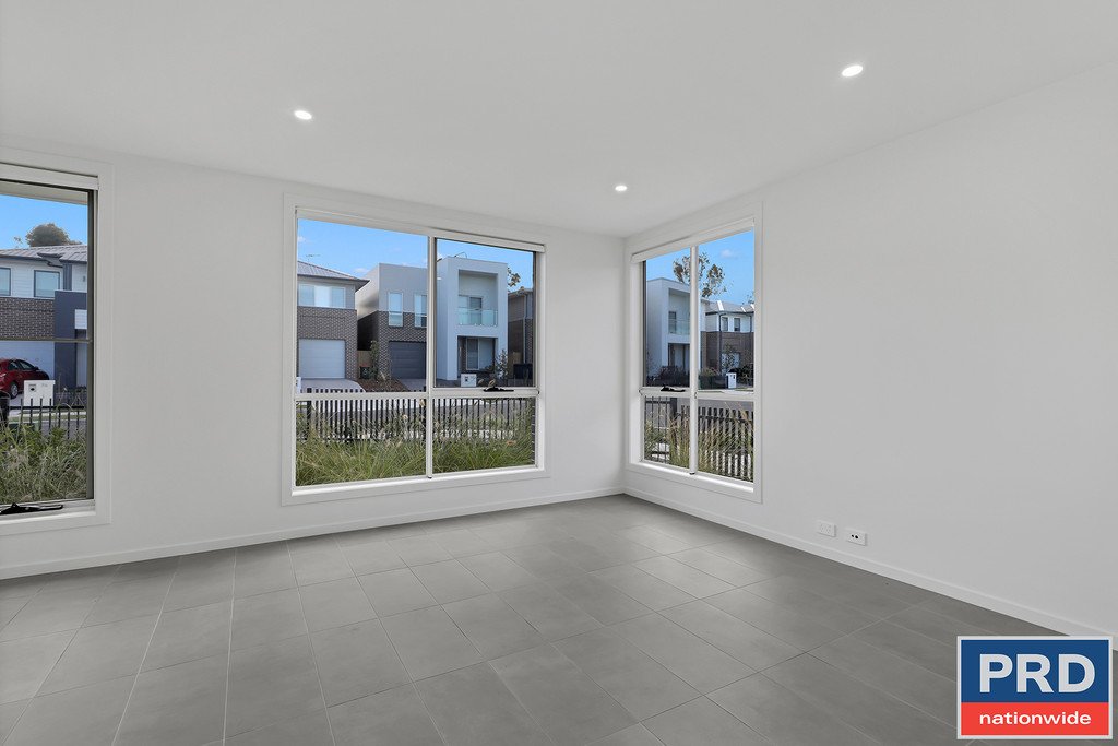 21 Kanooka Street DENHAM COURT 3