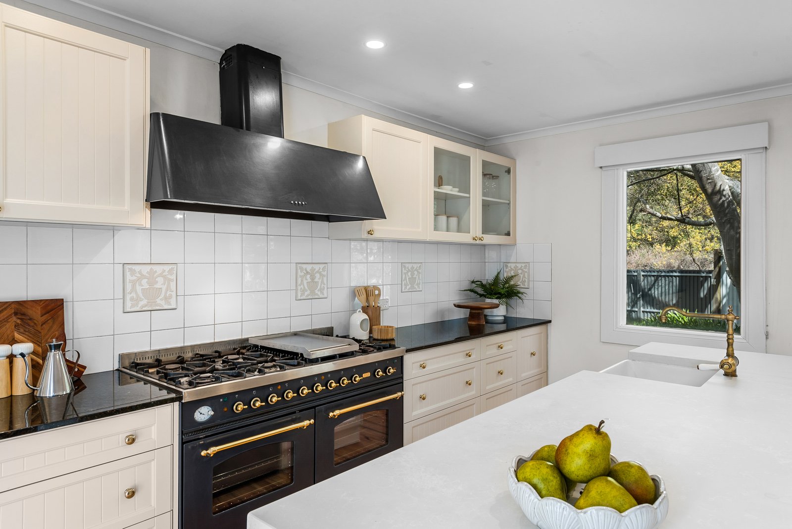 Real Estate and Property in 21 Kathryn Crescent, Woodend, VIC