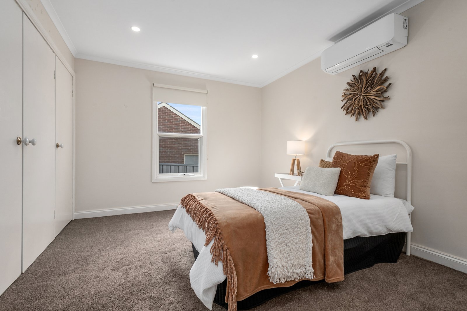 Real Estate and Property in 21 Kathryn Crescent, Woodend, VIC